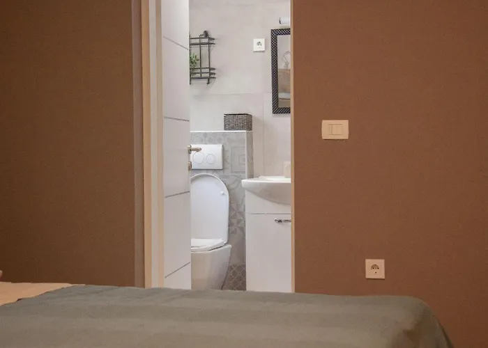 Apartment Mate