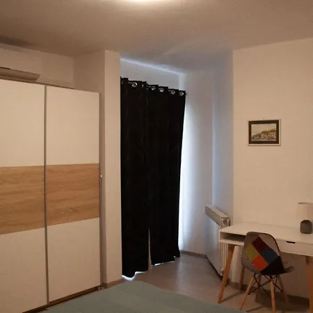 Apartment Mate