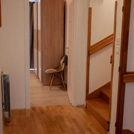 Apartment Mate